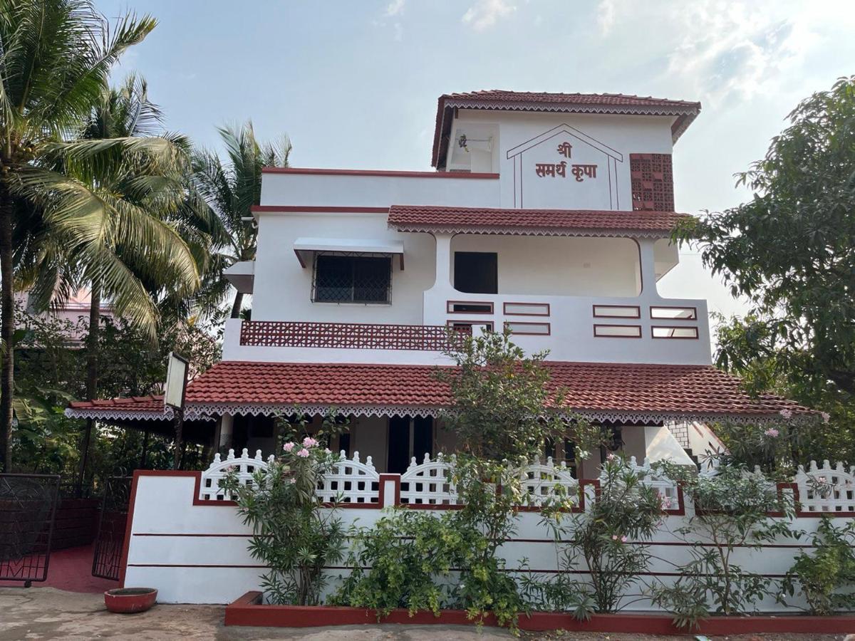 Gayatri Homestay Ратнагири Экстерьер фото